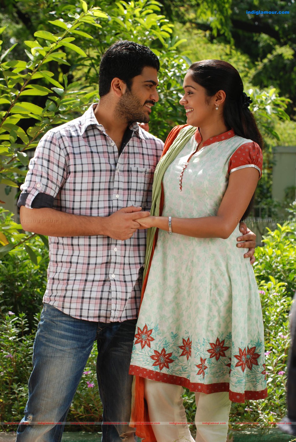 Engeyum Eppothum Movie hd photo