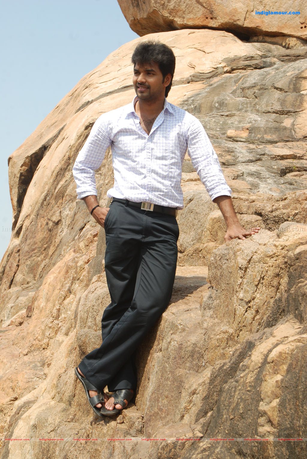 Engeyum Eppothum Movie hd photo