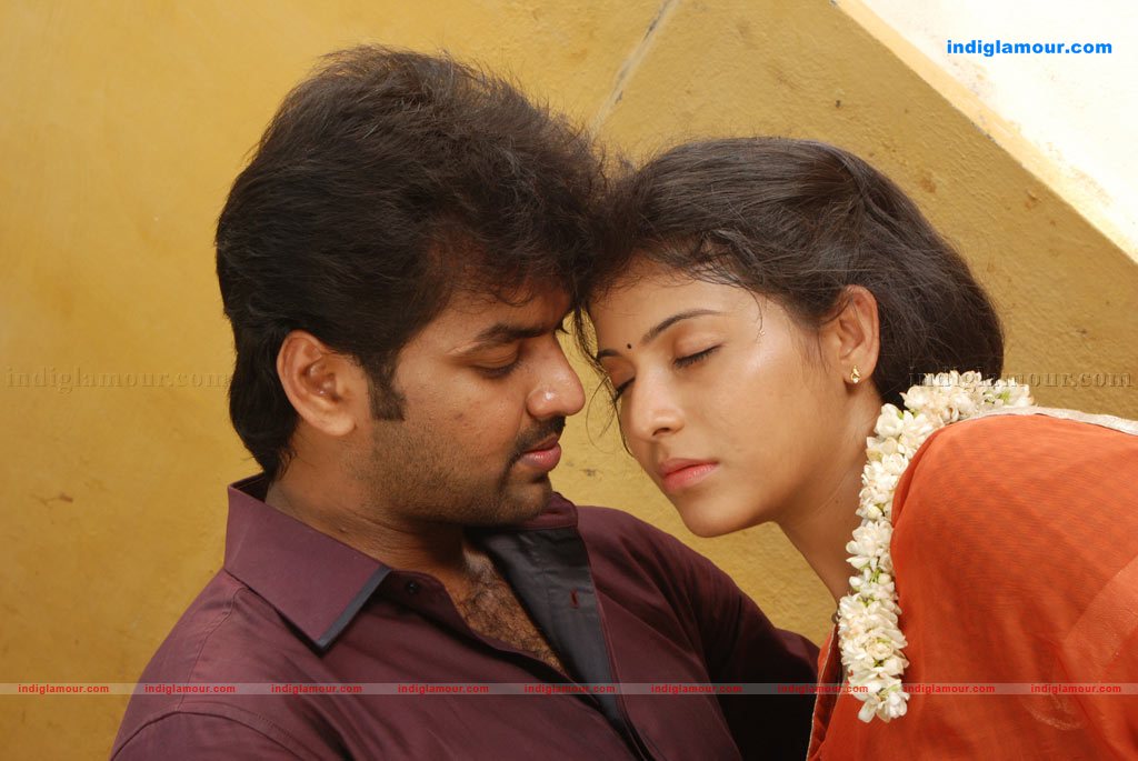 Engeyum Eppothum Movie hd photo