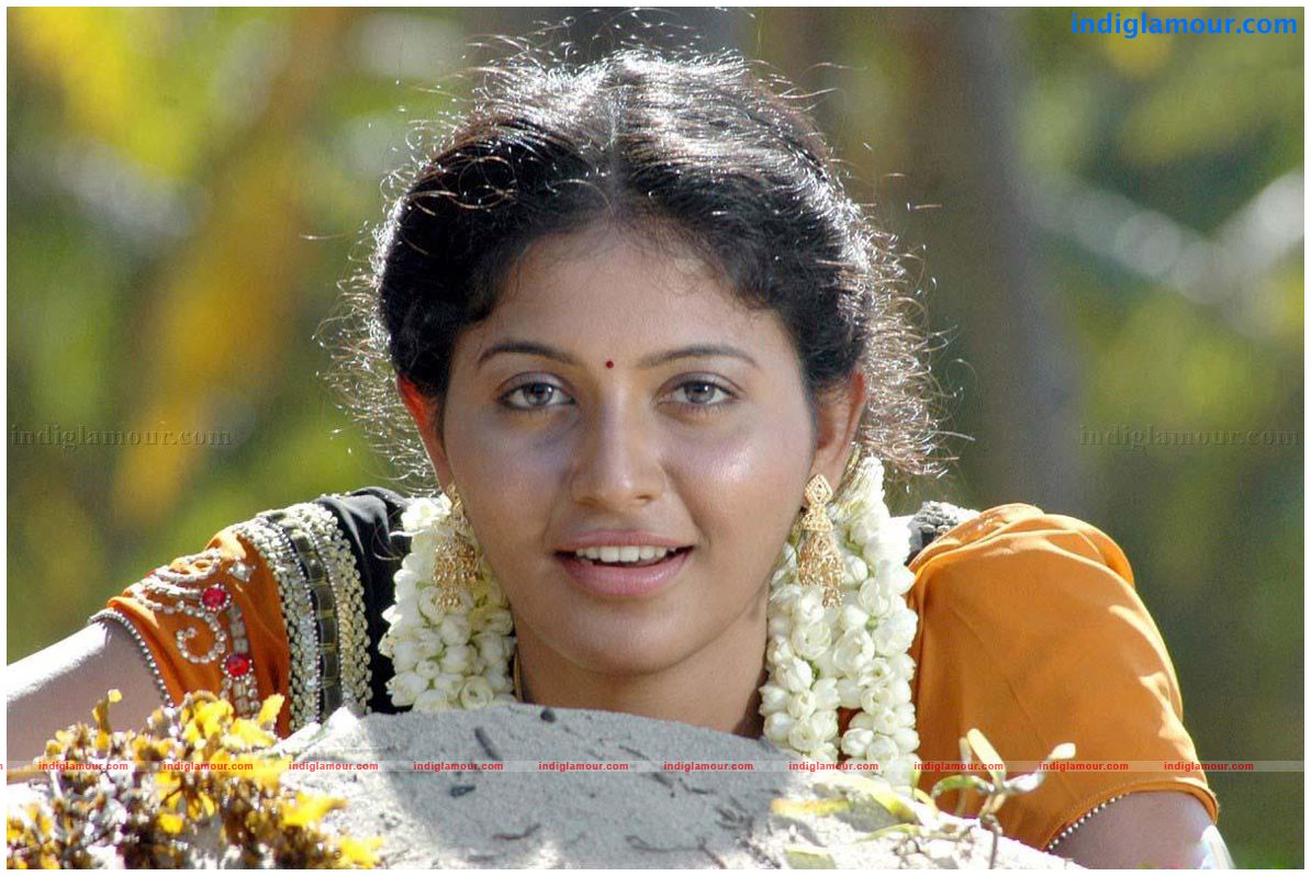 Thambi Vettothi Sundaram Movie hd photo