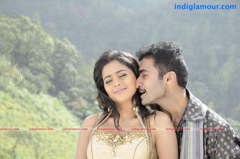 Vellore Mavattam Movie hd photo