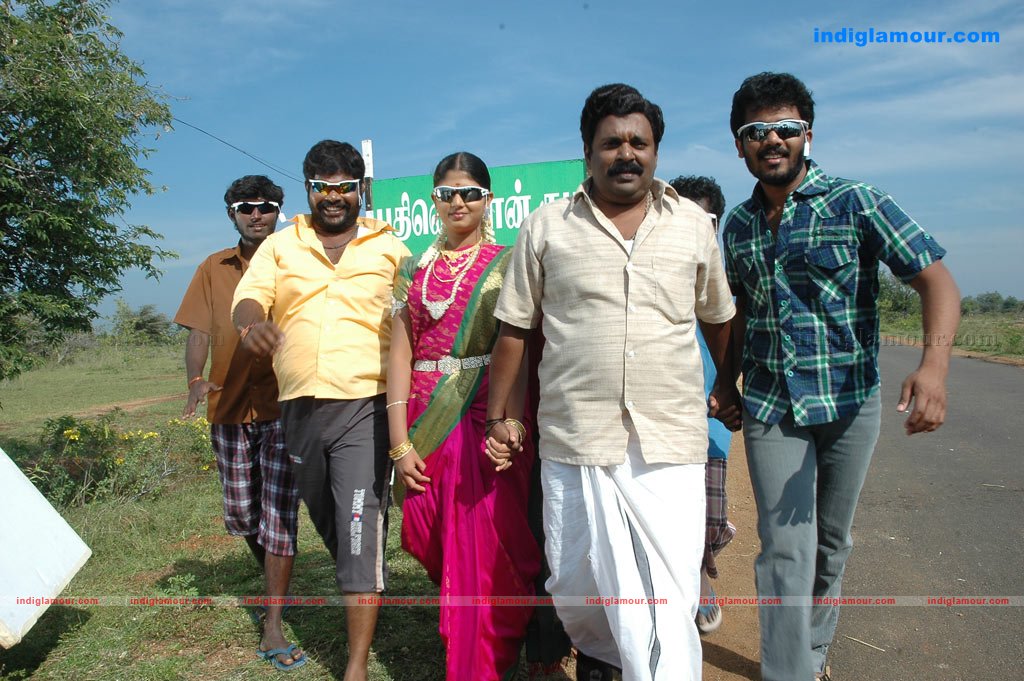 Pathinettan Kudi Movie hd photo