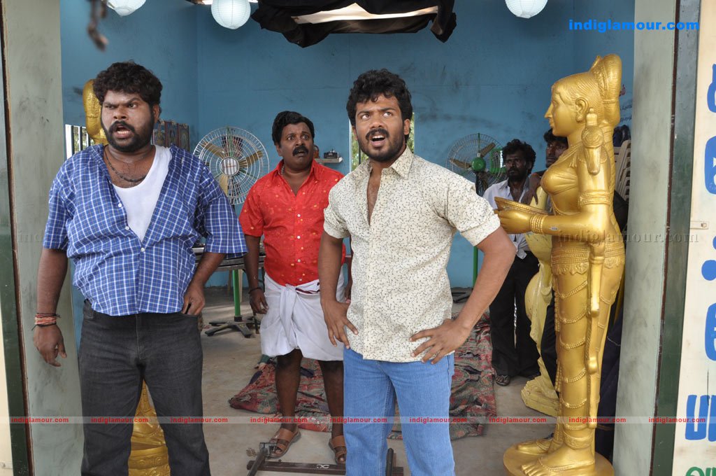 Pathinettan Kudi Movie hd photo