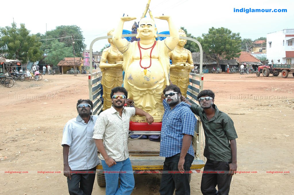 Pathinettan Kudi Movie hd photo