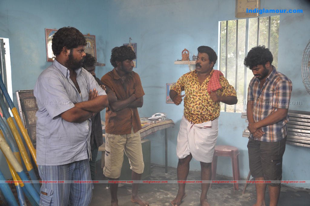 Pathinettan Kudi Movie hd photo