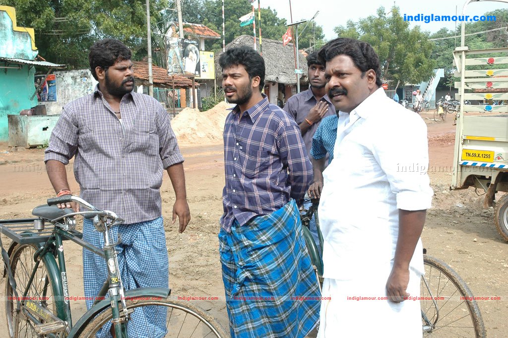 Pathinettan Kudi Movie hd photo