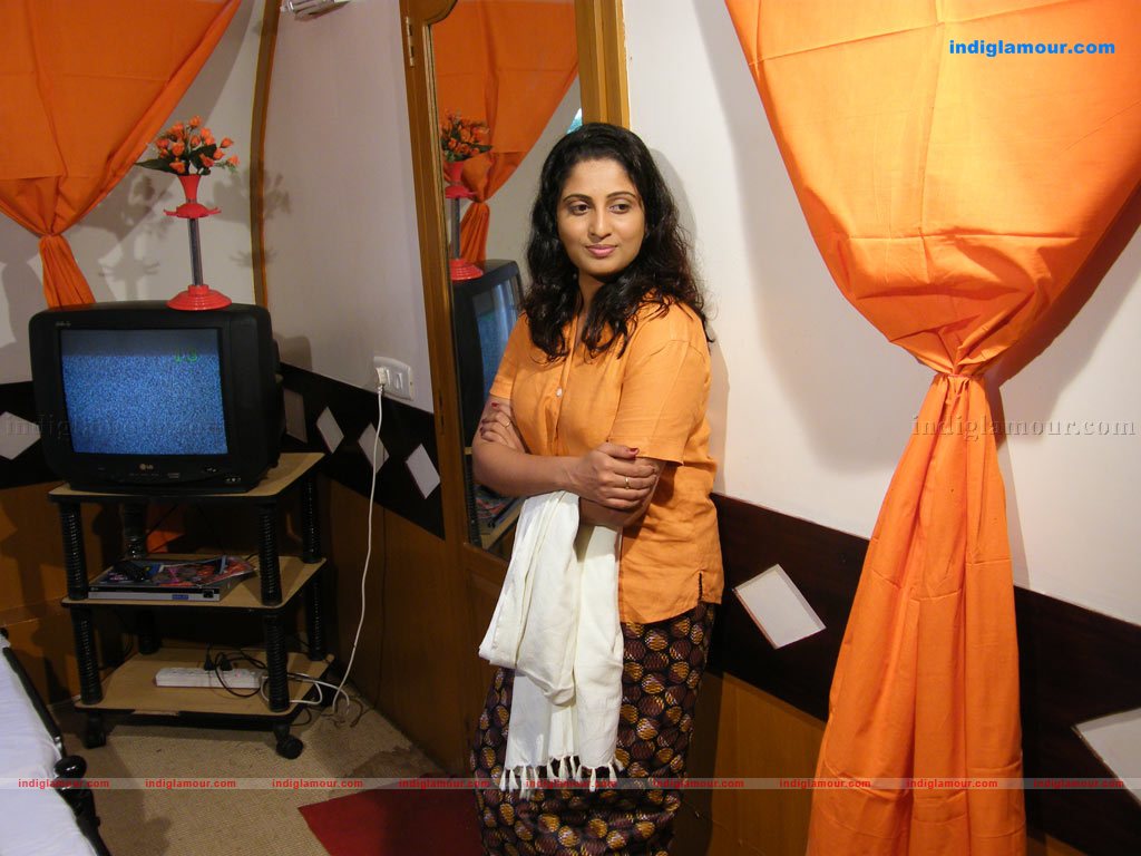 Kanavu Kadhalan Movie hd photo
