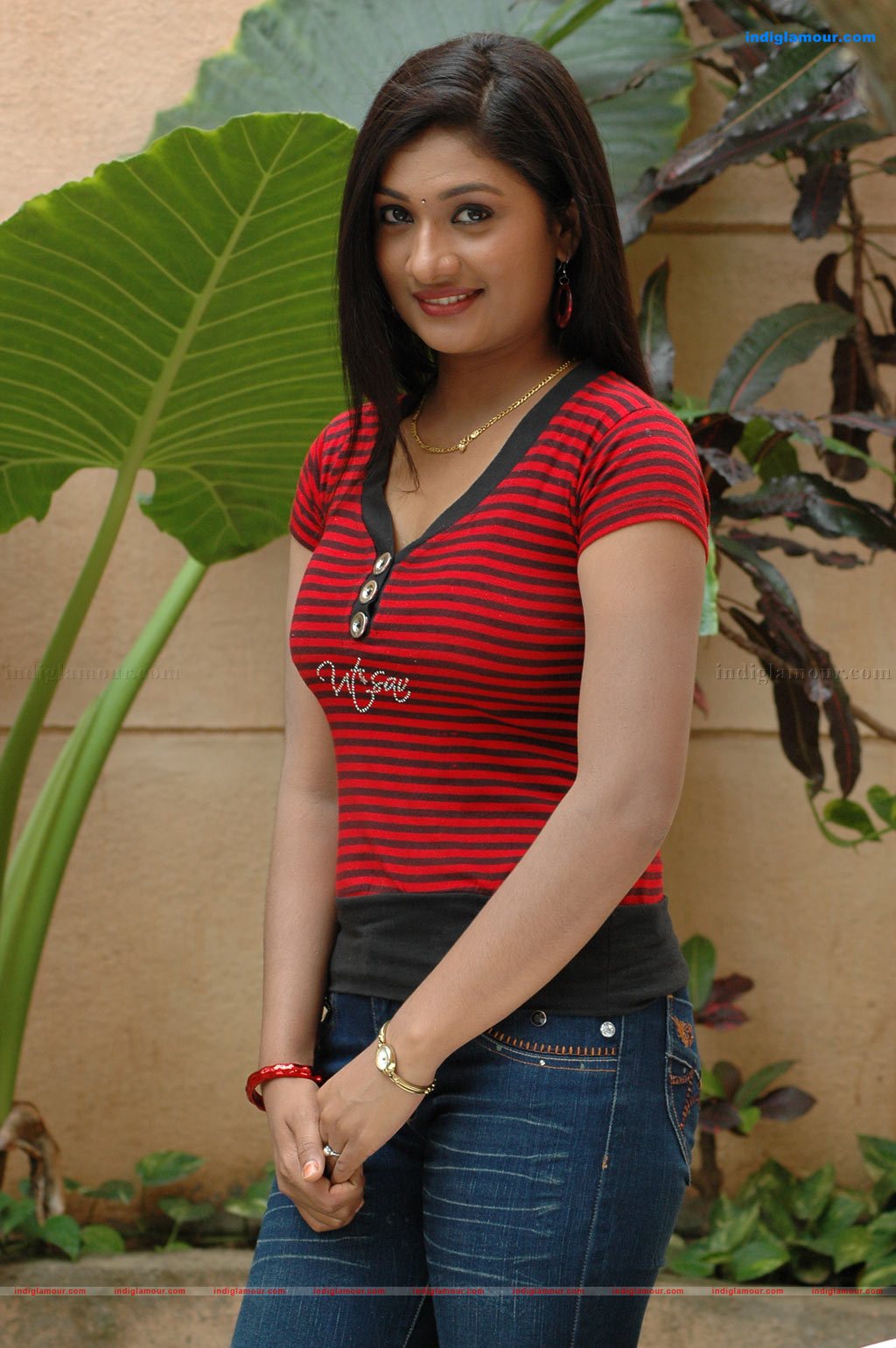 Oru Mazhai Naangu Saaral Movie hd photo