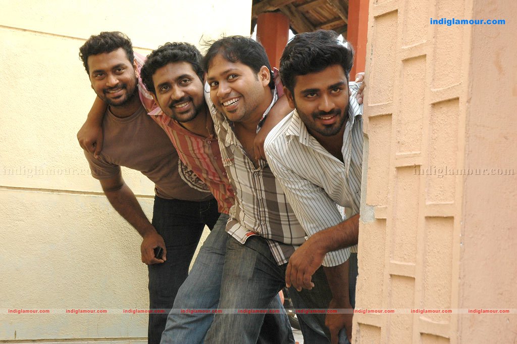 Oru Mazhai Naangu Saaral Movie hd photo