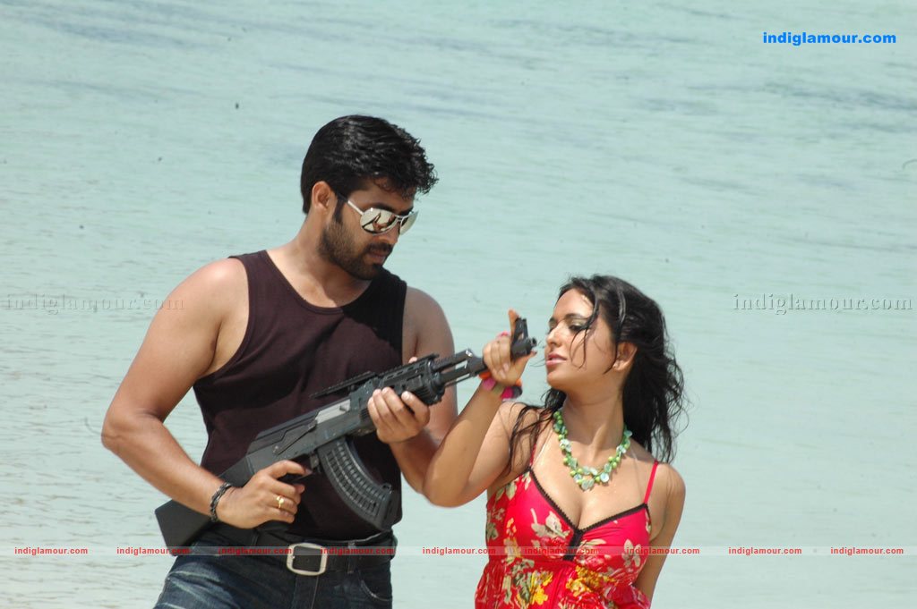 Ayutha Porattam Movie hd photo