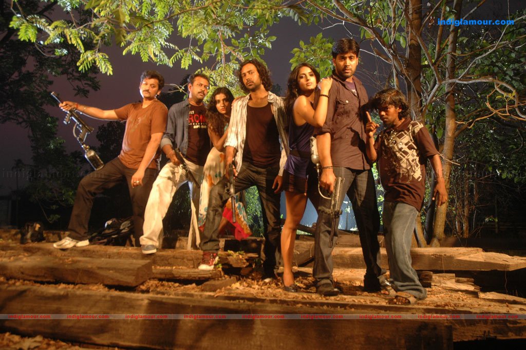 Ayutha Porattam Movie hd photo