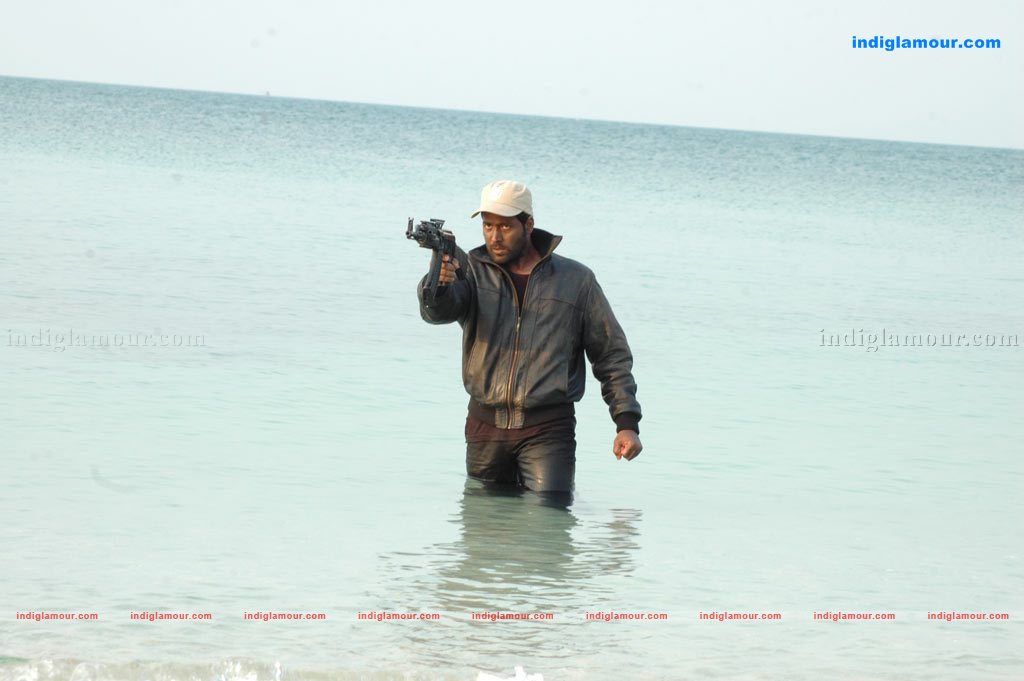 Ayutha Porattam Movie hd photo