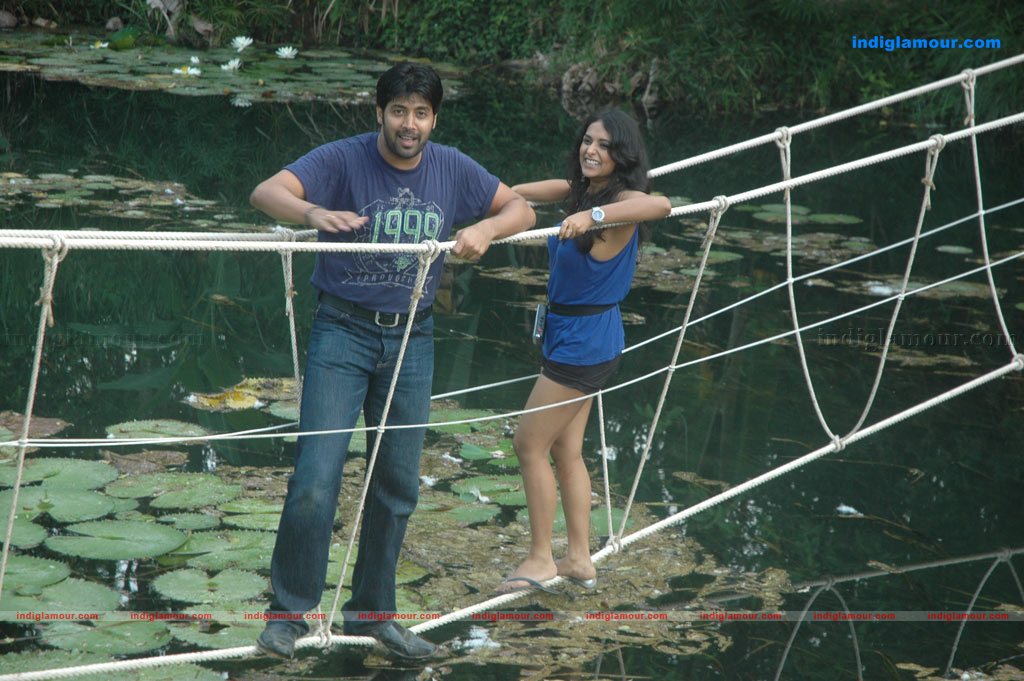 Ayutha Porattam Movie hd photo