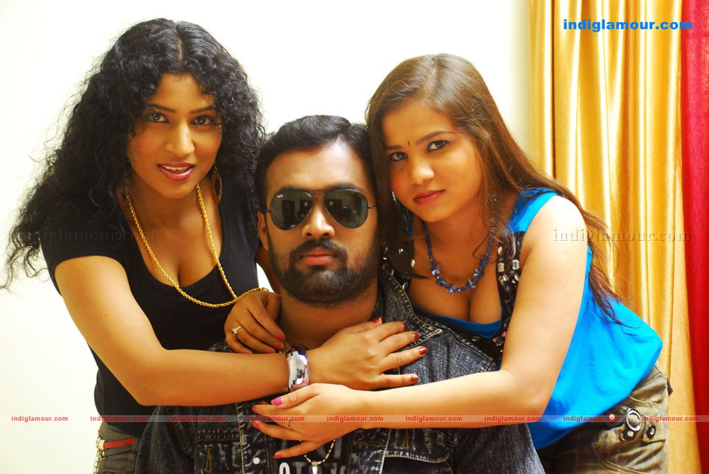 Kalla Parunthu Movie hd photo