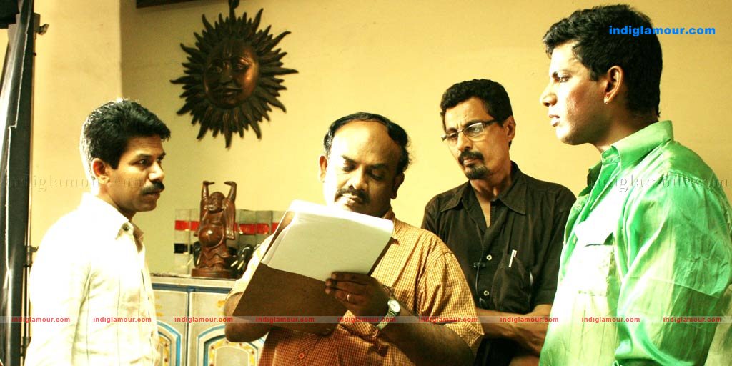 Avan Ivan Movie hd photo