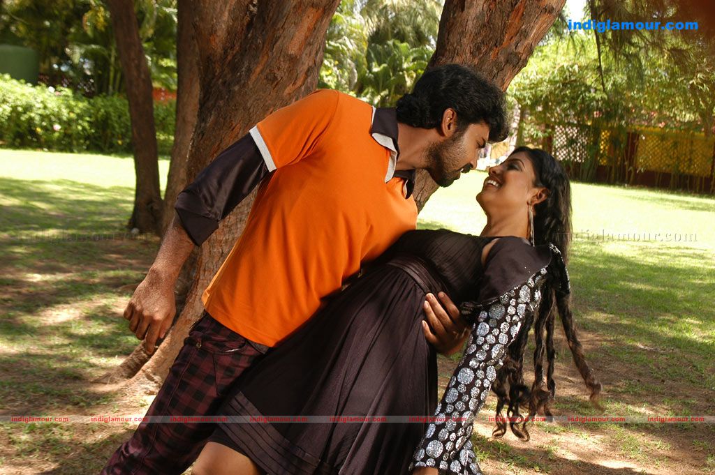 Idhayathil Idam Kodu Movie hd photo