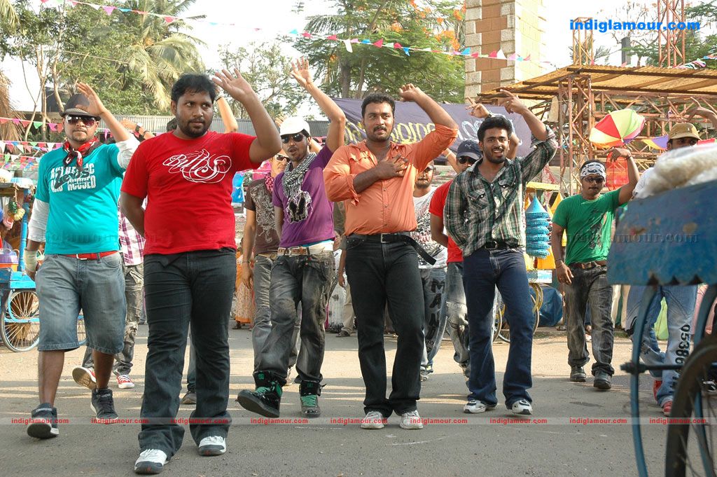 Oru Mazhai Naangu Saaral Movie hd photo