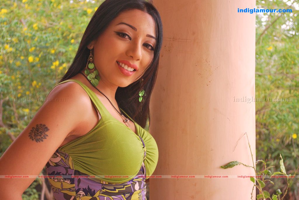 Alaral Movie hd photo