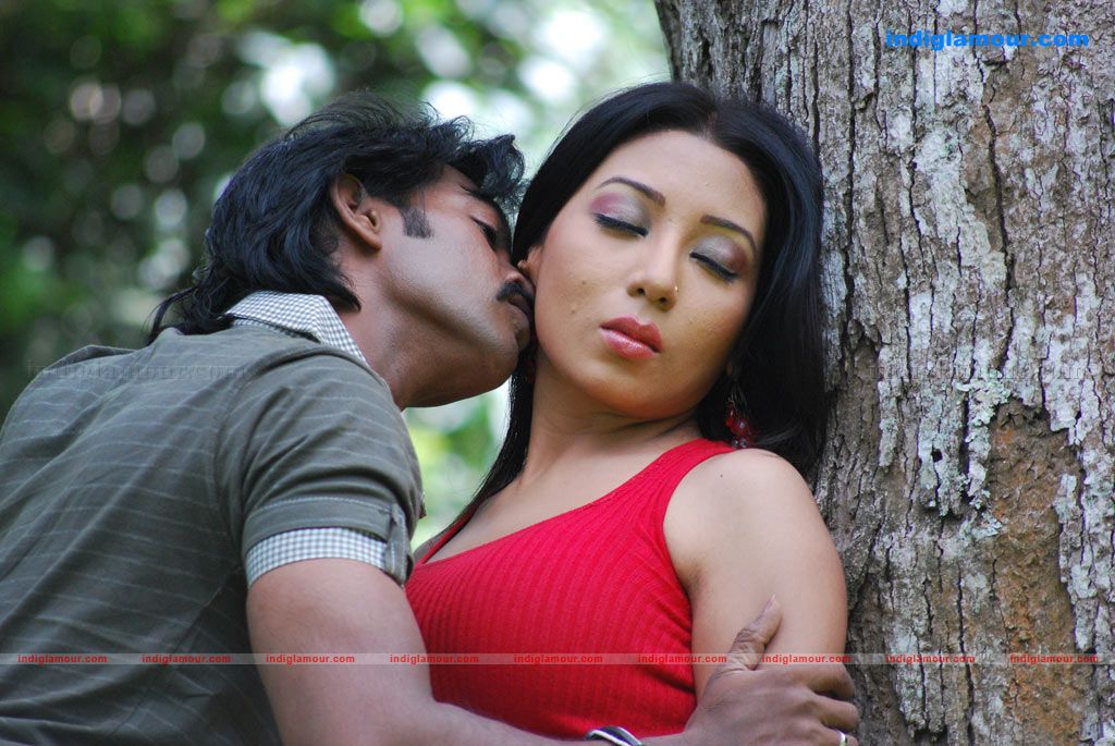 Alaral Movie hd photo