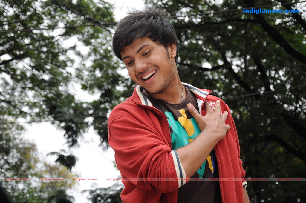 Yuvan Movie hd photo