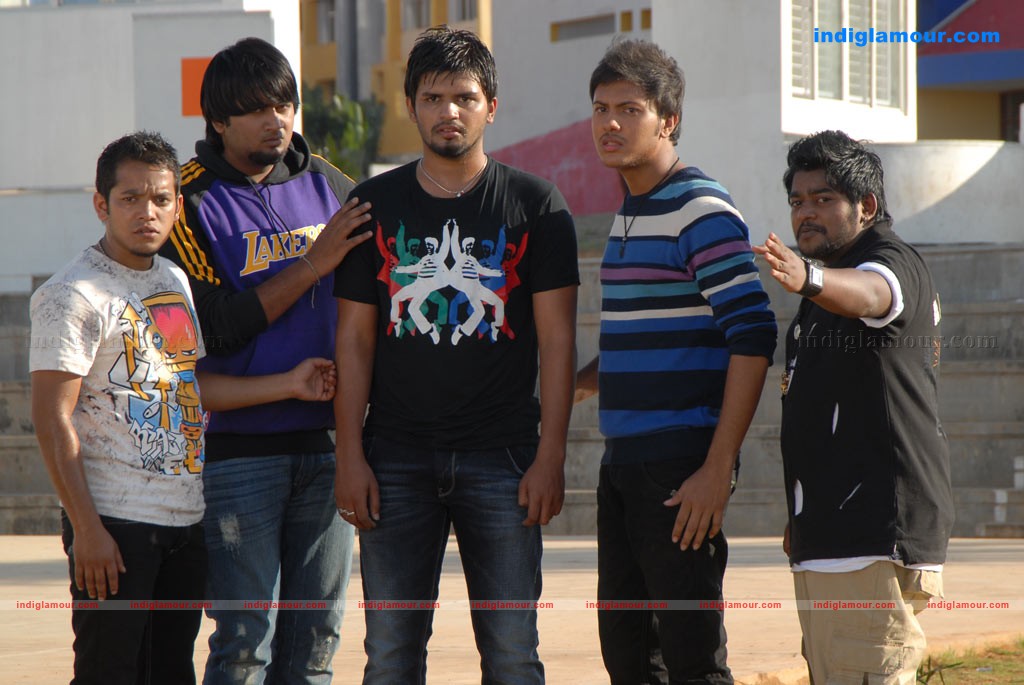 Yuvan Movie hd photo