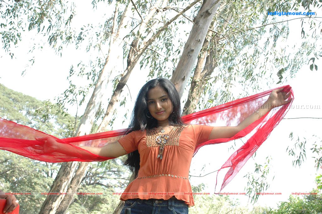 Susi Appadithan Movie hd photo