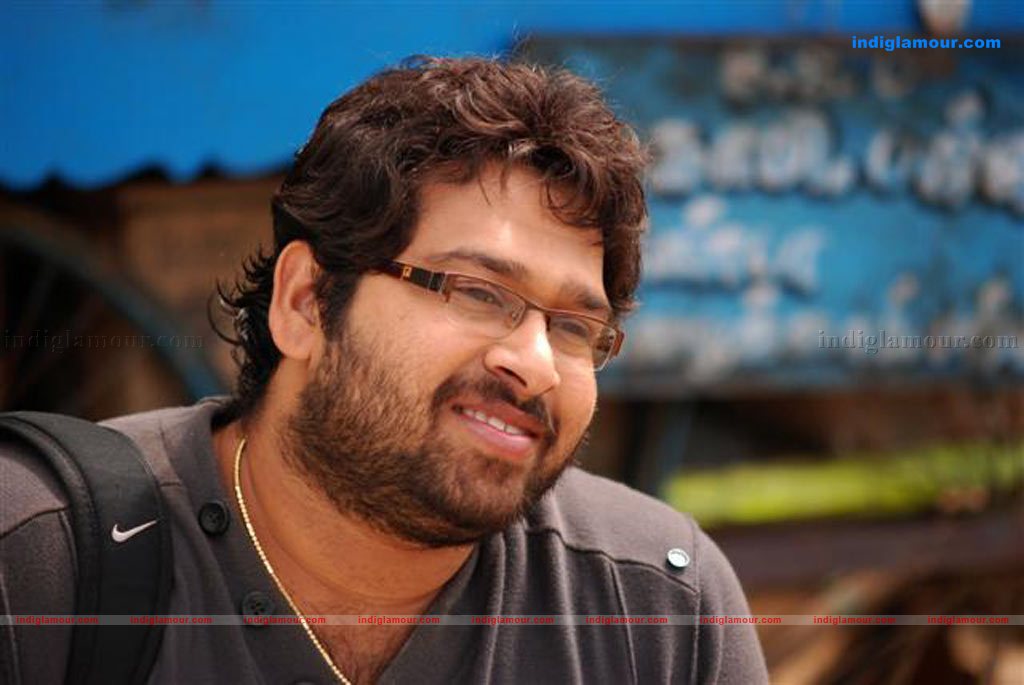 Ninaivil Nindraval Movie hd photo