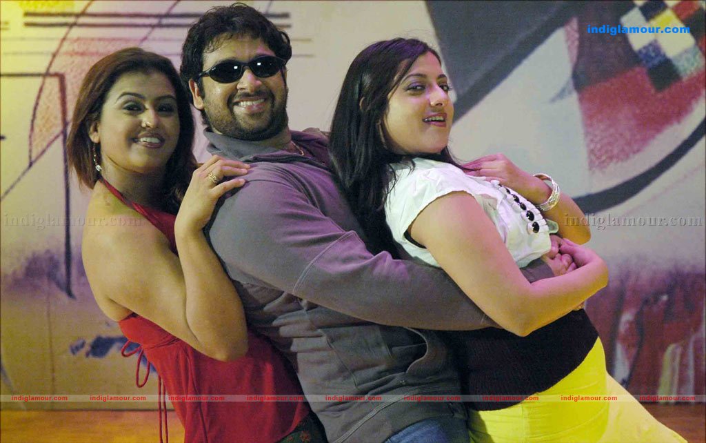 Ninaivil Nindraval Movie hd photo