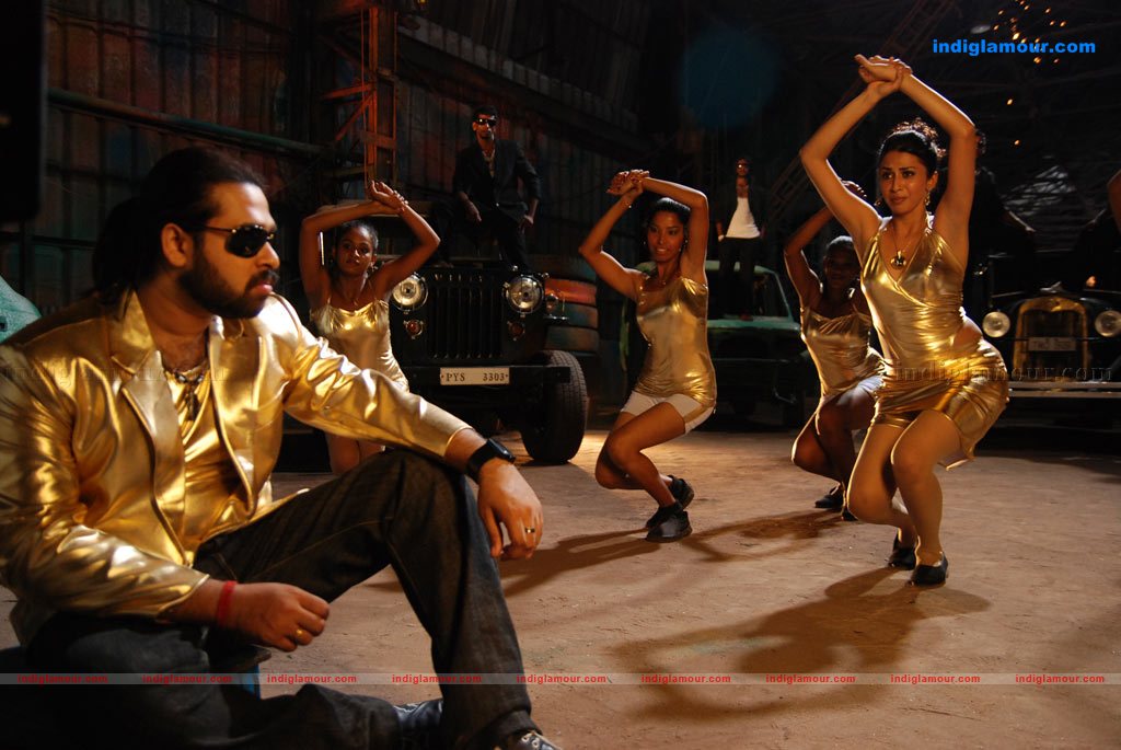 Ninaivil Nindraval Movie hd photo