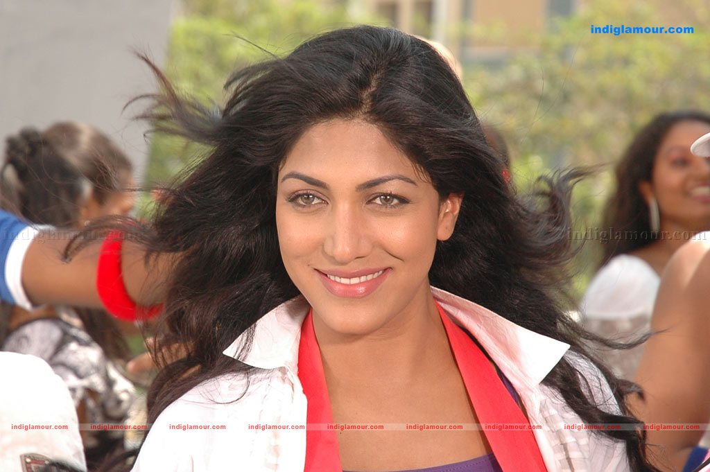 Dhigil Movie hd photo