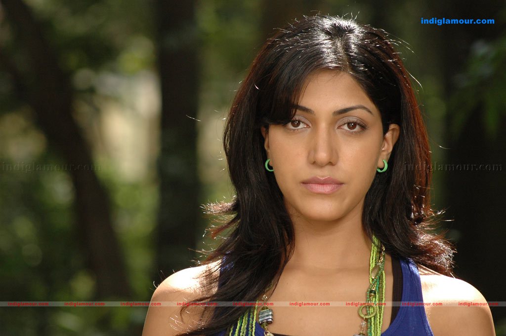 Dhigil Movie hd photo