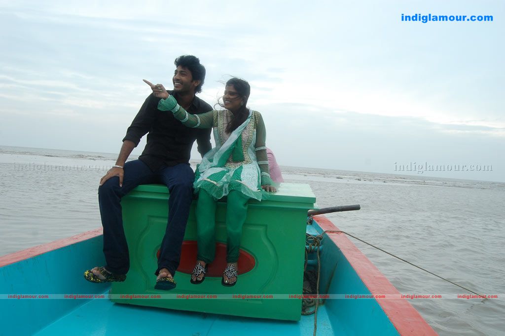 Ivanum Panakkaran Movie hd photo