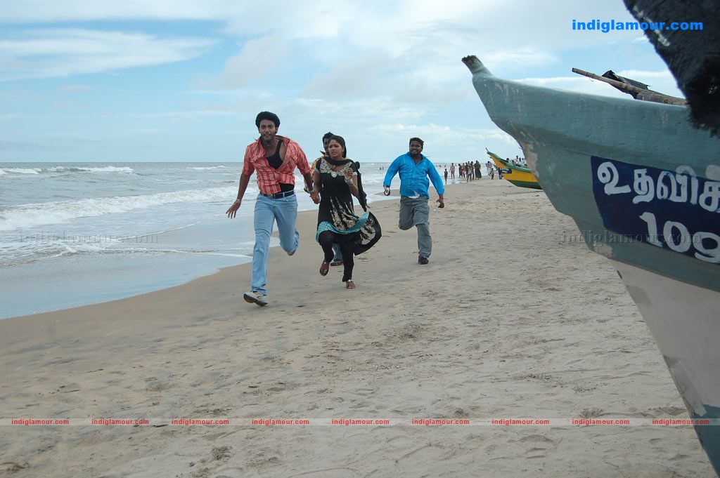 Ivanum Panakkaran Movie hd photo