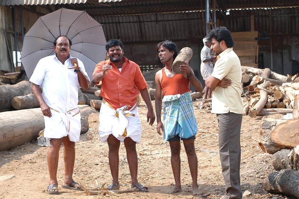 Keezha Theru Kicha Movie hd photo