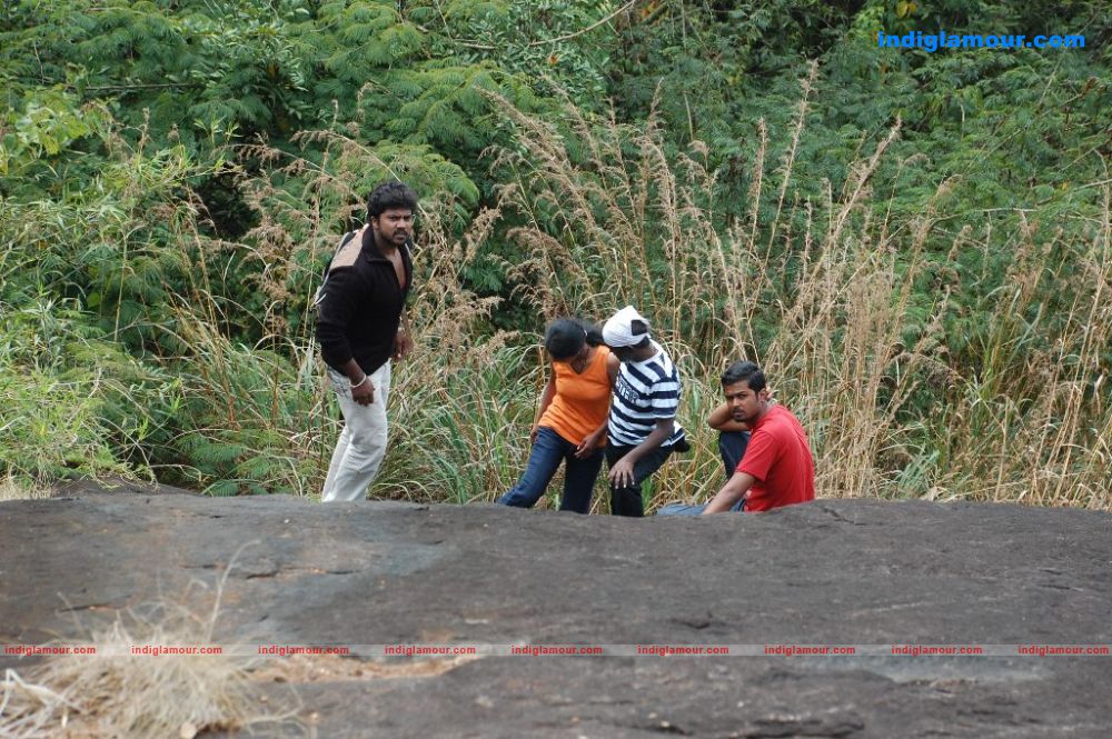 Mayaman chennaiyil oru naal Movie hd photo