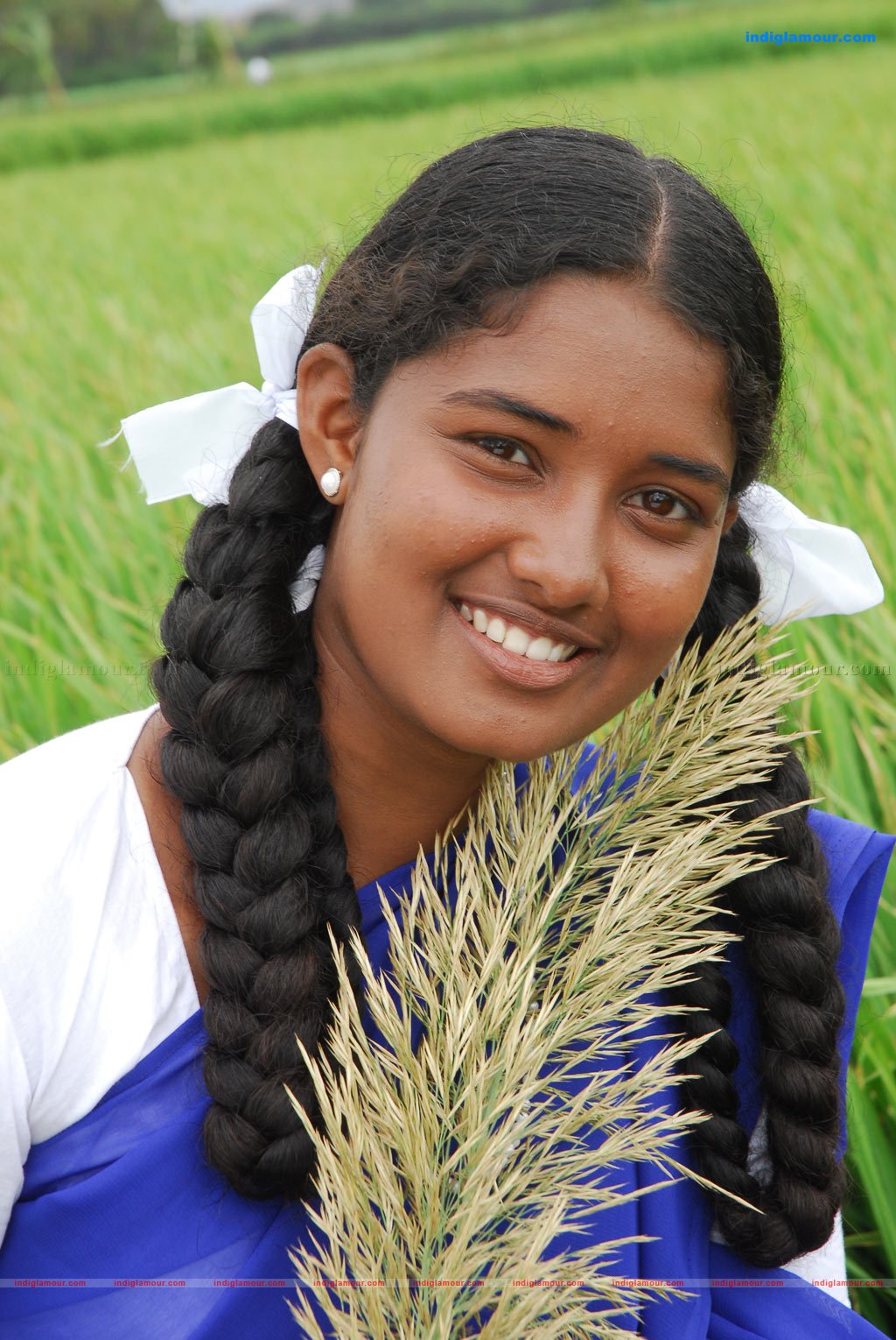 Tenkasi Pakkathula Movie hd photo