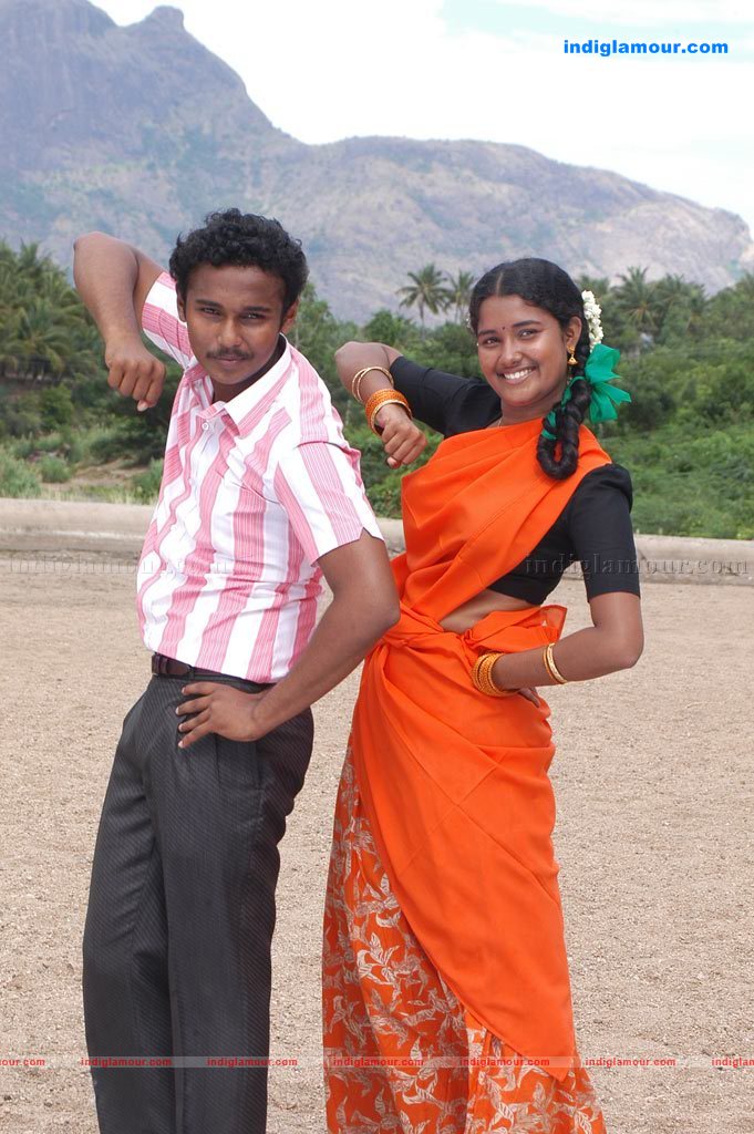Tenkasi Pakkathula Movie hd photo