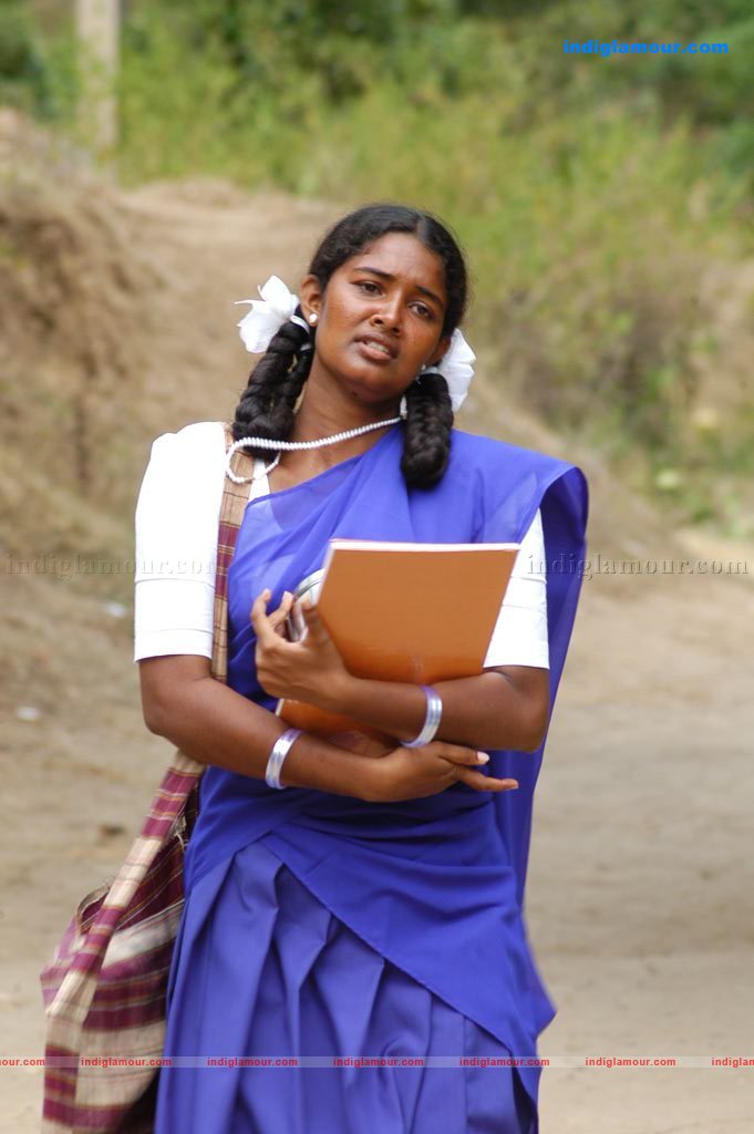 Tenkasi Pakkathula Movie hd photo
