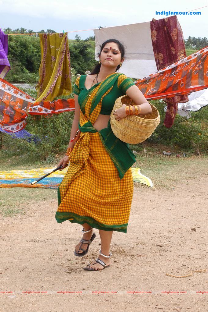 Tenkasi Pakkathula Movie hd photo
