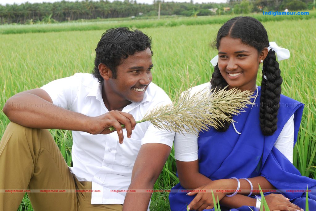 Tenkasi Pakkathula Movie hd photo