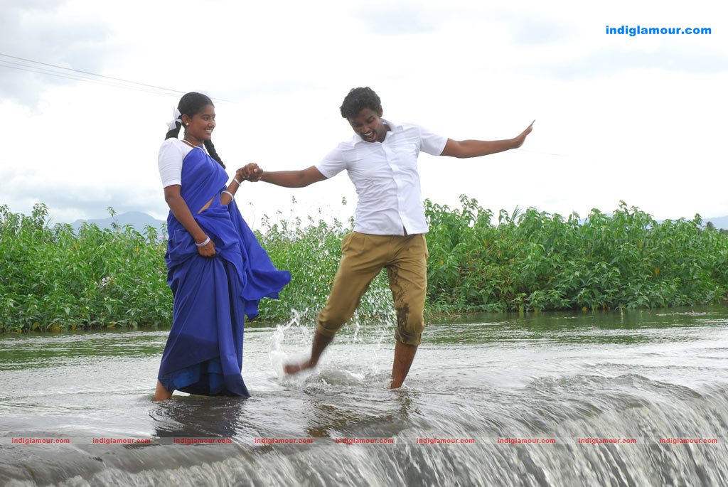 Tenkasi Pakkathula Movie hd photo