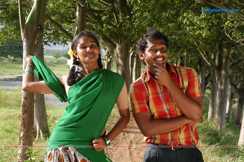 Tenkasi Pakkathula Movie hd photo