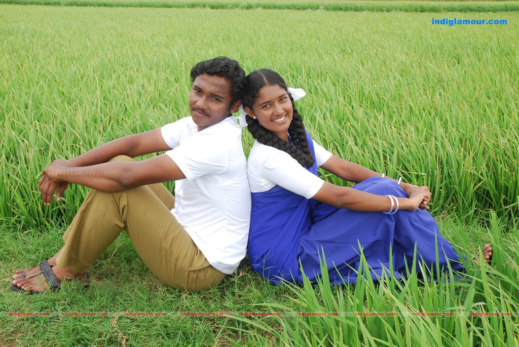 Tenkasi Pakkathula Movie hd photo