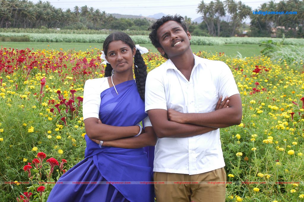 Tenkasi Pakkathula Movie hd photo