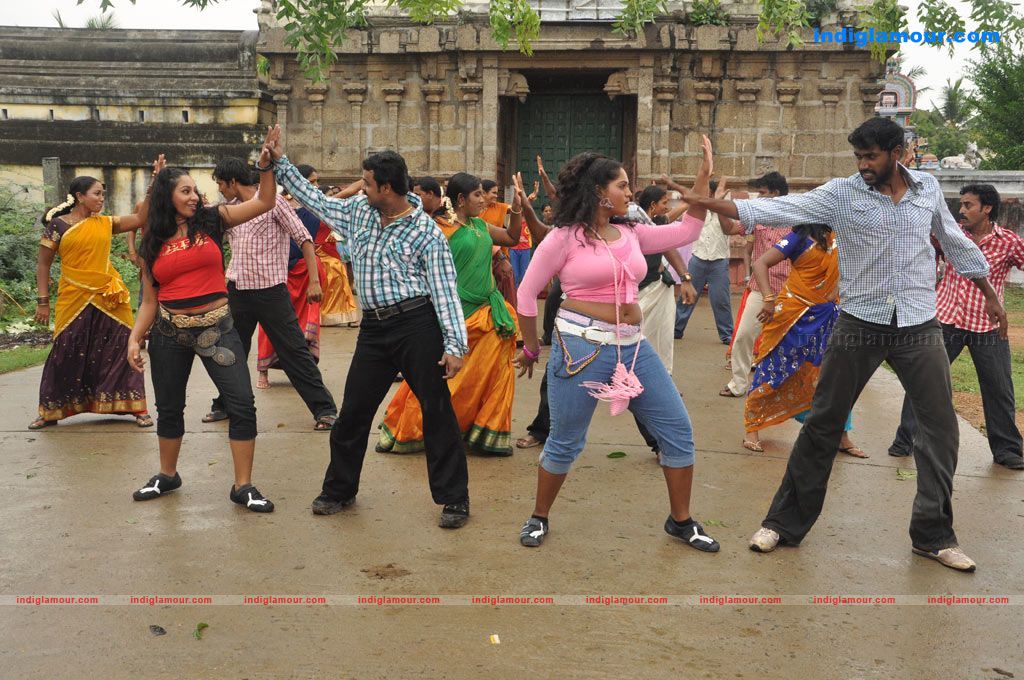 Anbulla Maanvizhiye Movie hd photo