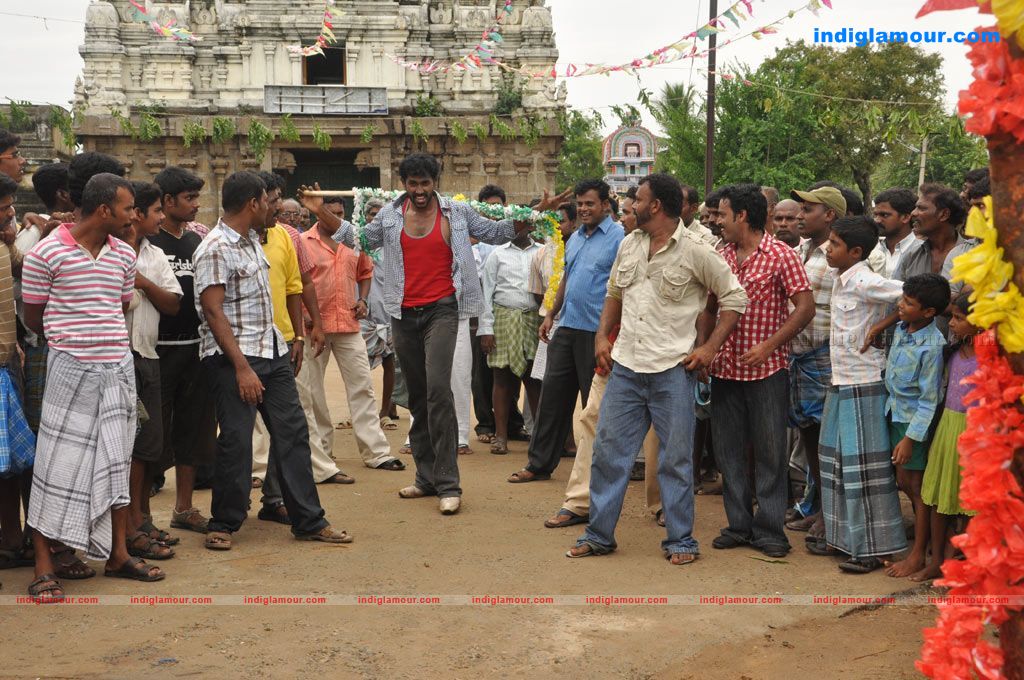 Anbulla Maanvizhiye Movie hd photo