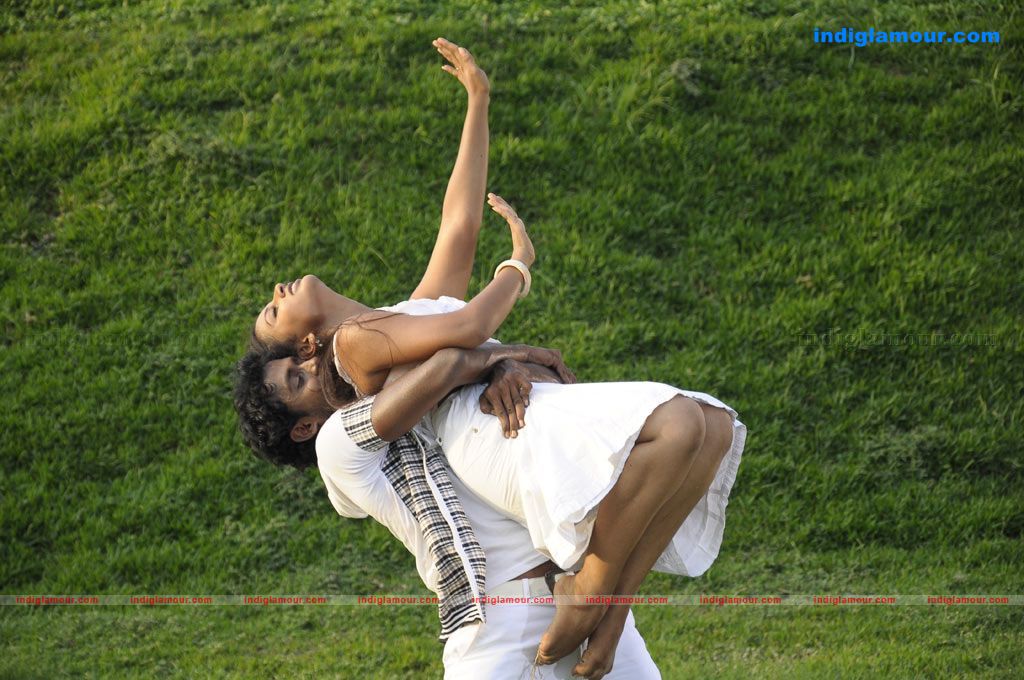 Anbulla Maanvizhiye Movie hd photo