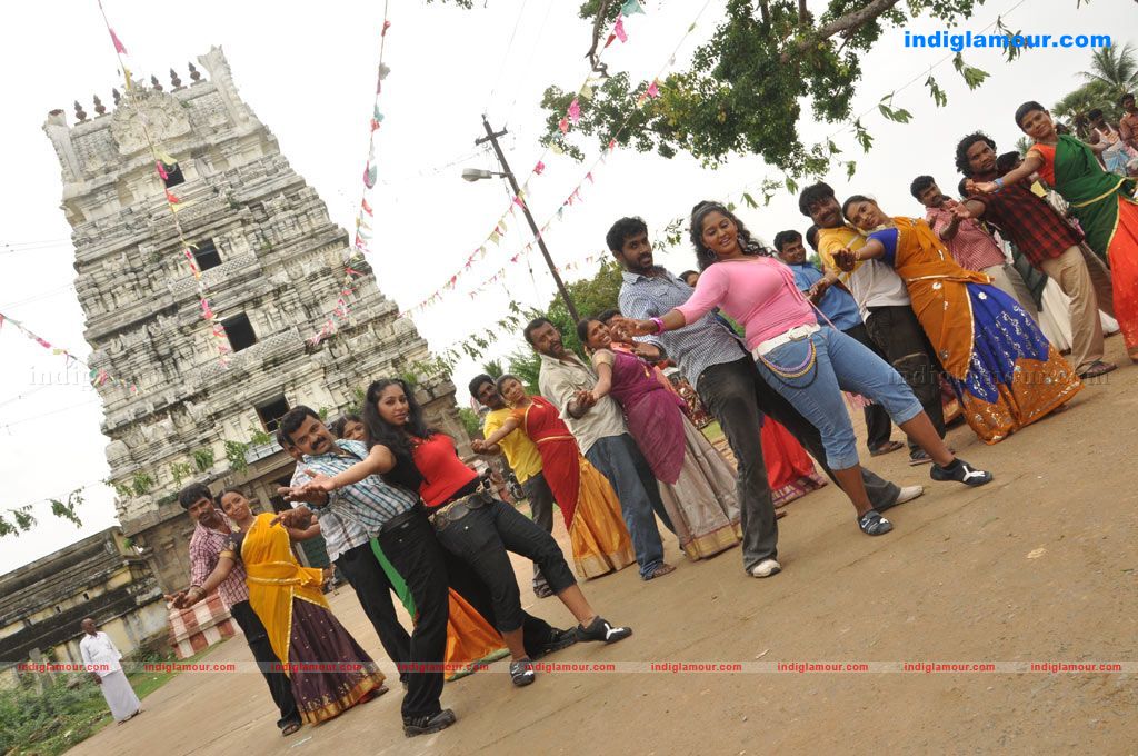Anbulla Maanvizhiye Movie hd photo