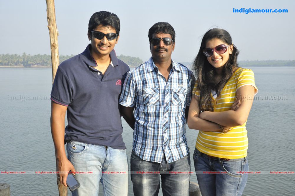 Vandhan Vendraan Movie hd photo