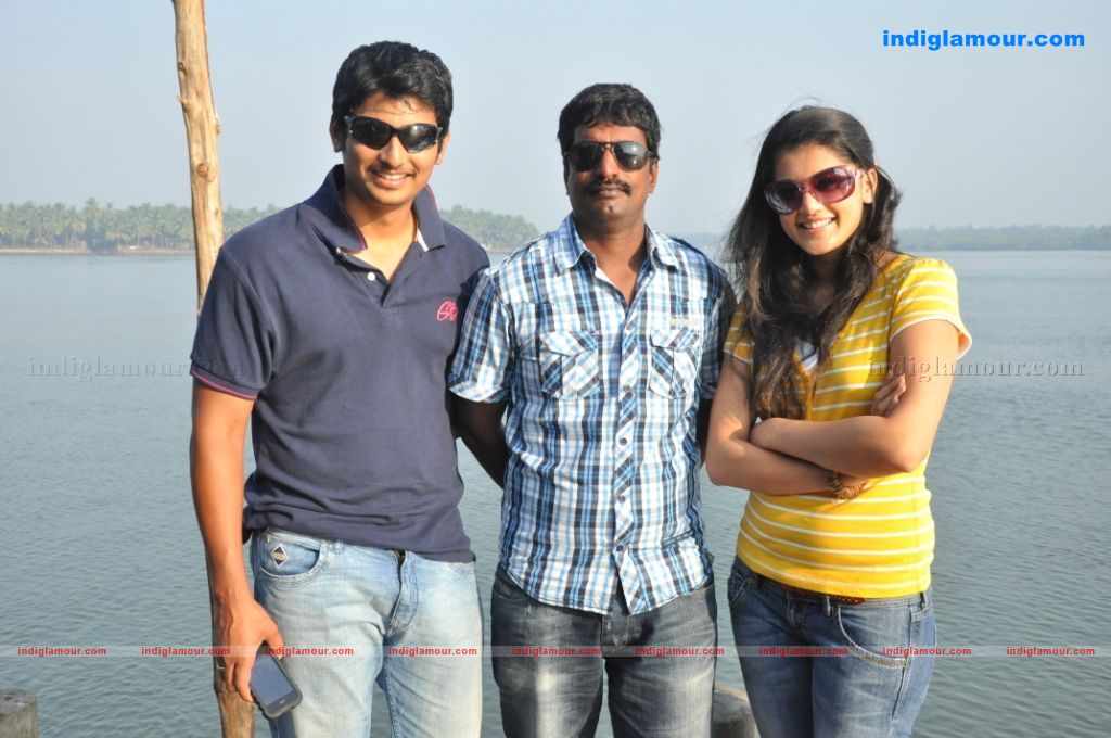 Vandhan Vendraan Movie hd photo